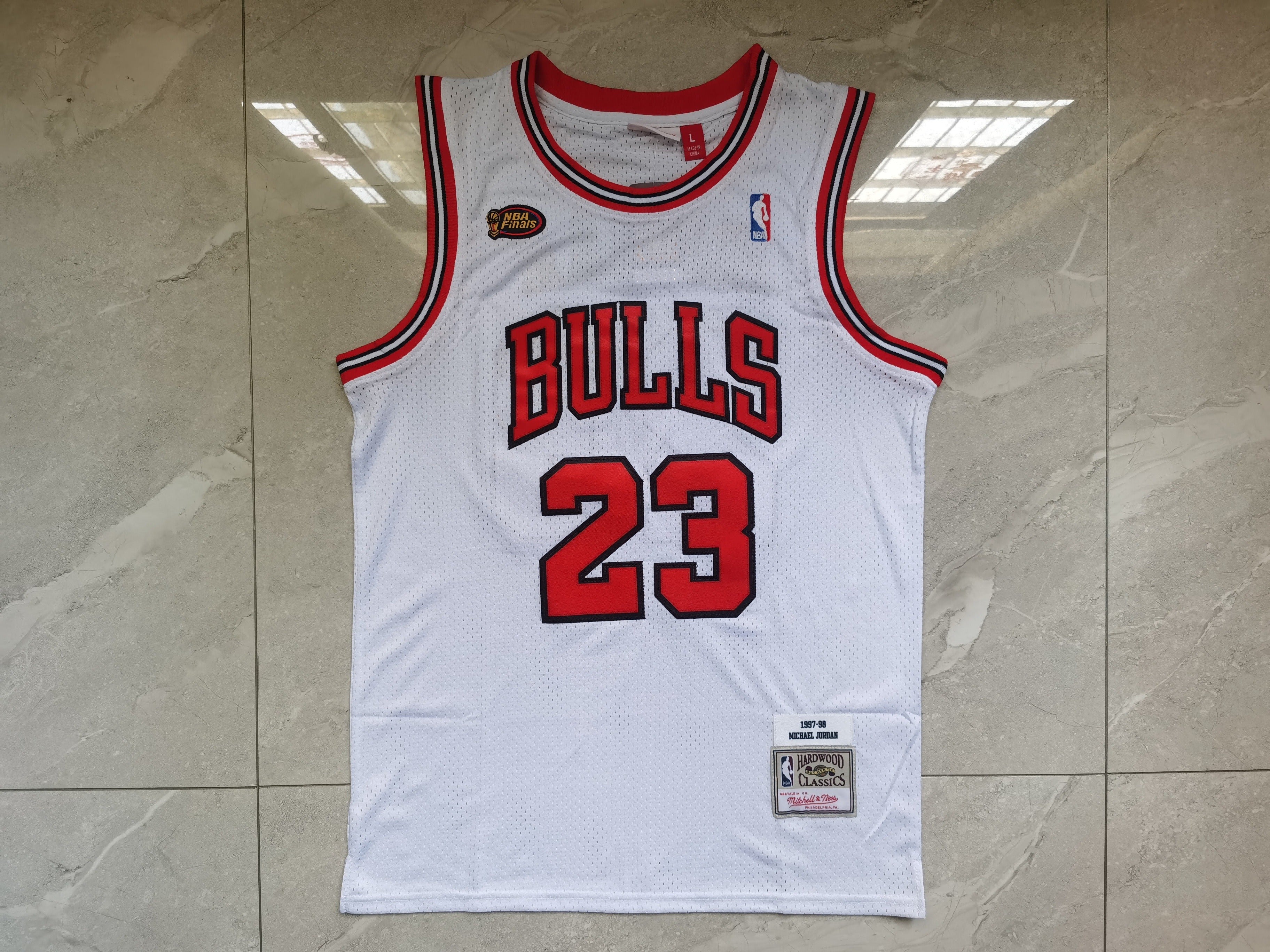 Custom White Chicago Bulls Finals Jersey