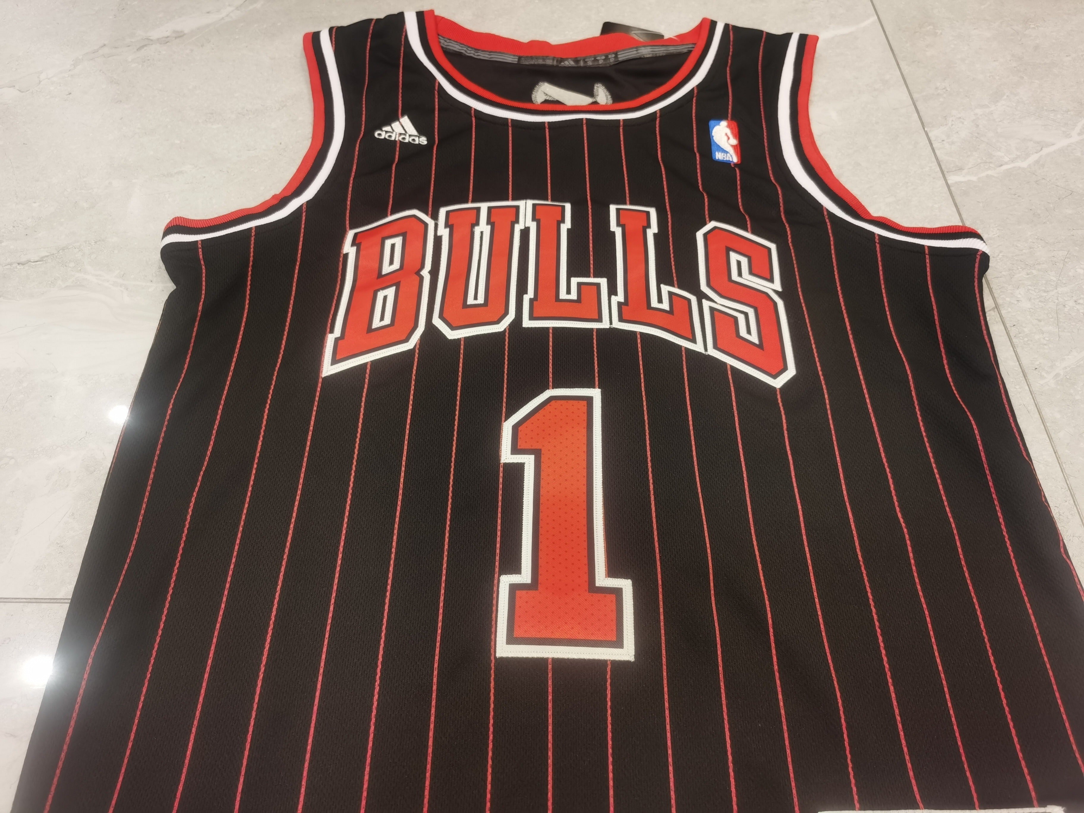 Custom Black Chicago Bulls Jersey