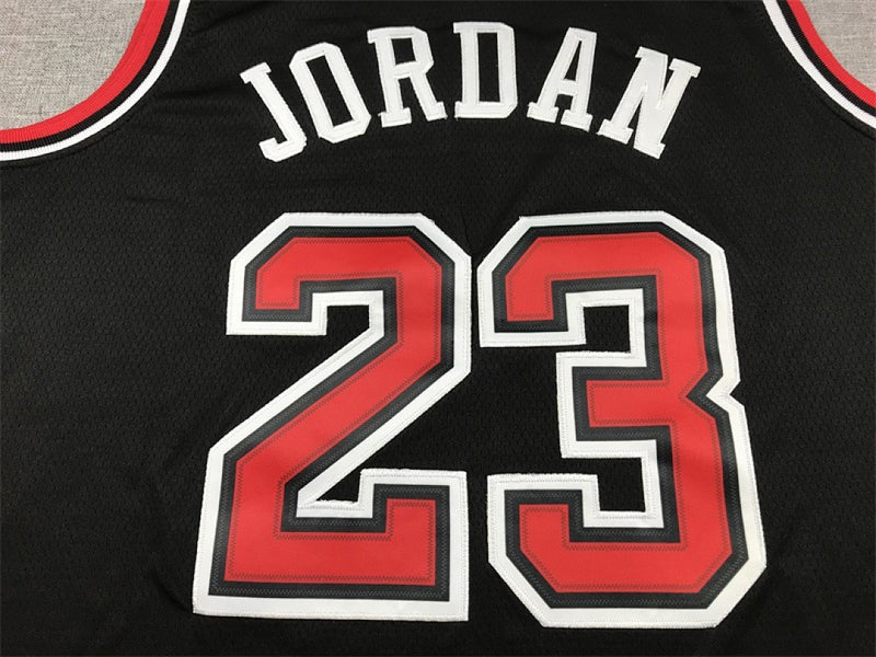 Custom Black Chicago Bulls Jersey